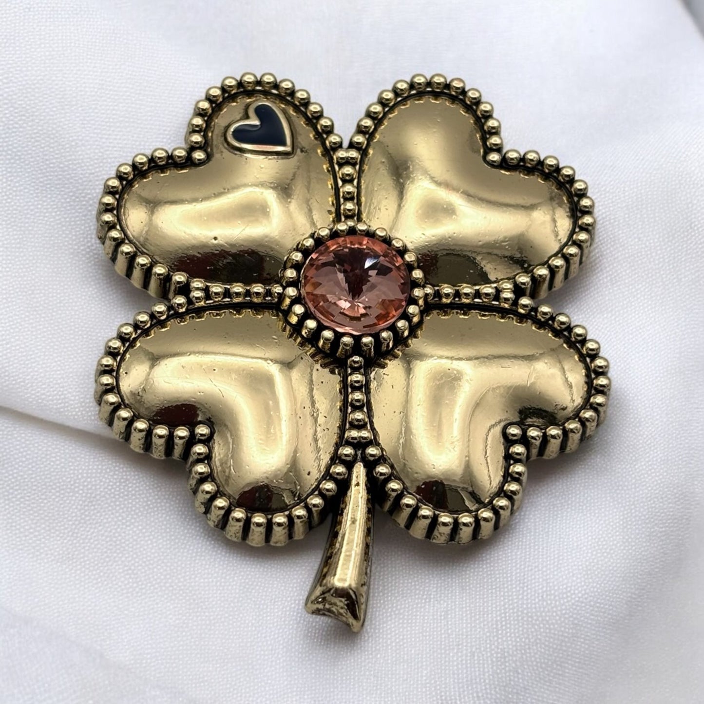 CLIP PERNILLE - collaboration " La loge de Suzon & Une goutte d'eau sur ma joue "