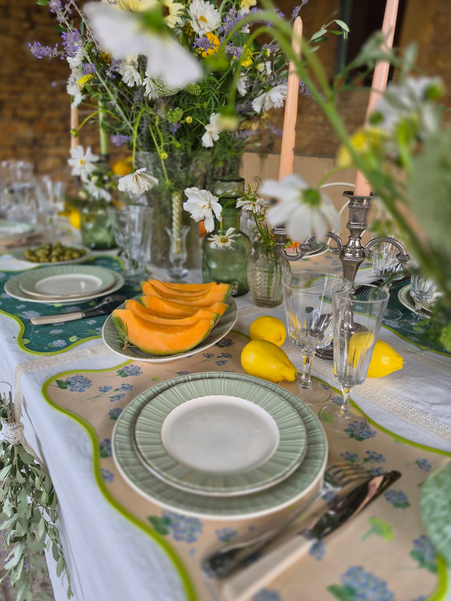 Set de table Limonade en fleurs - forme organique - fond melon