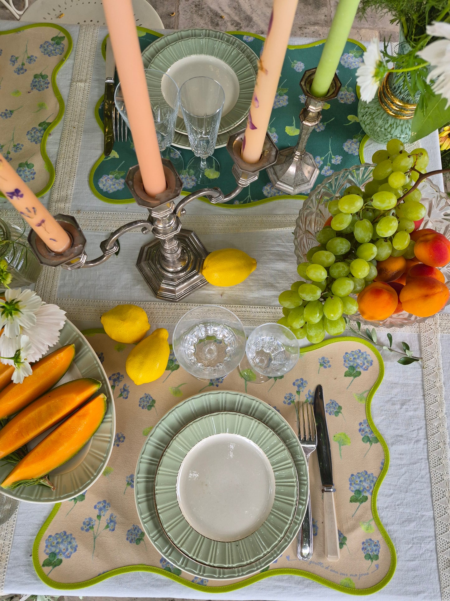 Set de table Limonade en fleurs  - forme organique - fond melon