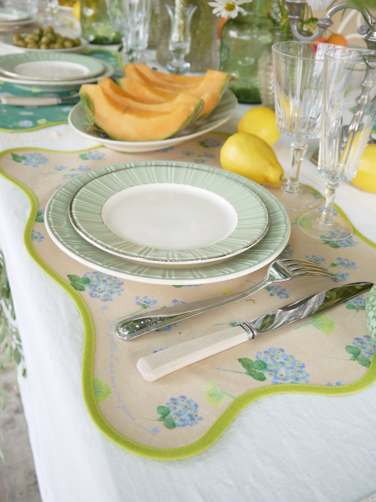 Set de table Limonade en fleurs  - forme organique - fond melon