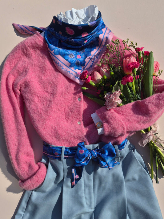 Triangle Flowers Bleue